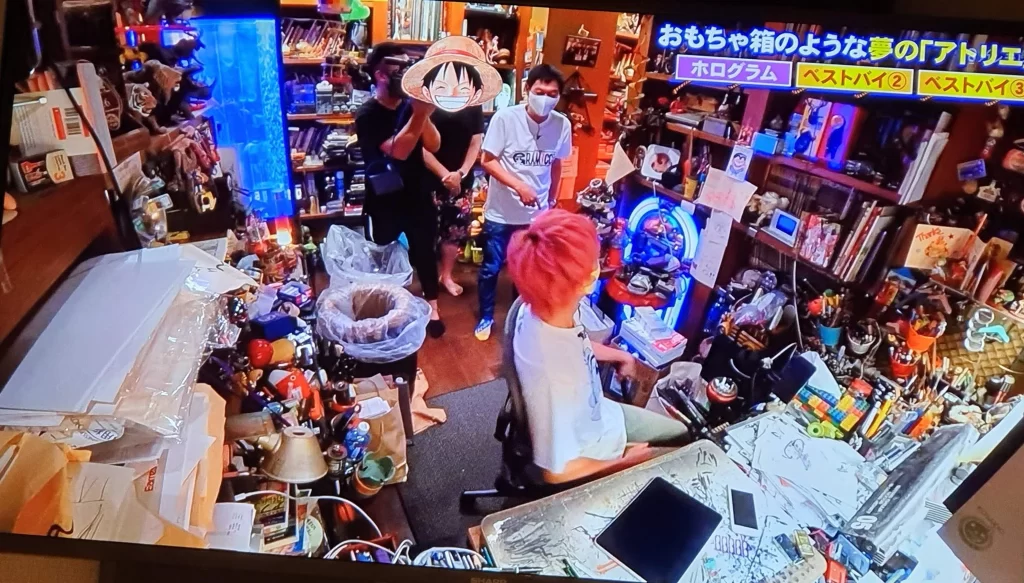 Oda shows the Secrets of his Home! - One Piece